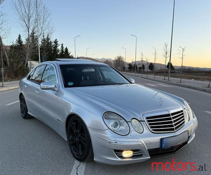 2008' Mercedes-Benz E 230 photo #1