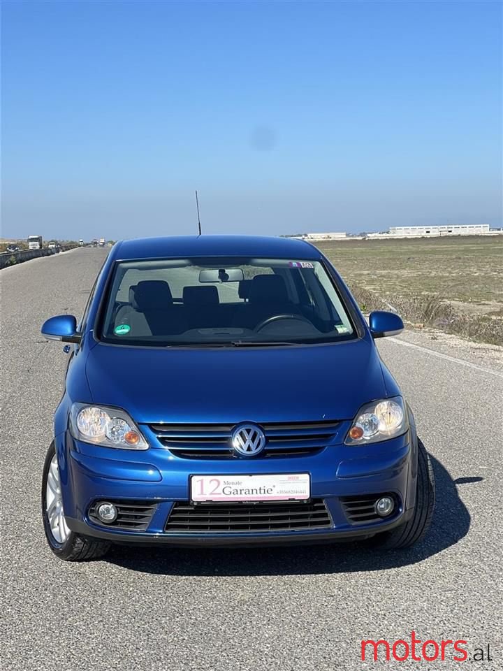 2008' Volkswagen Golf Plus photo #6