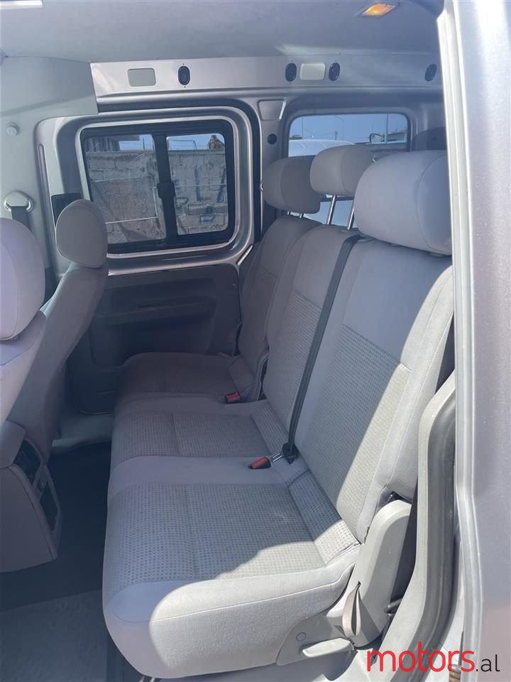 2009' Volkswagen Caddy photo #5