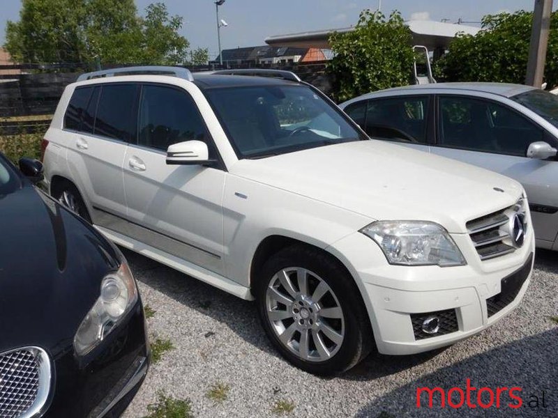 2009' Mercedes-Benz GLK 220 photo #1