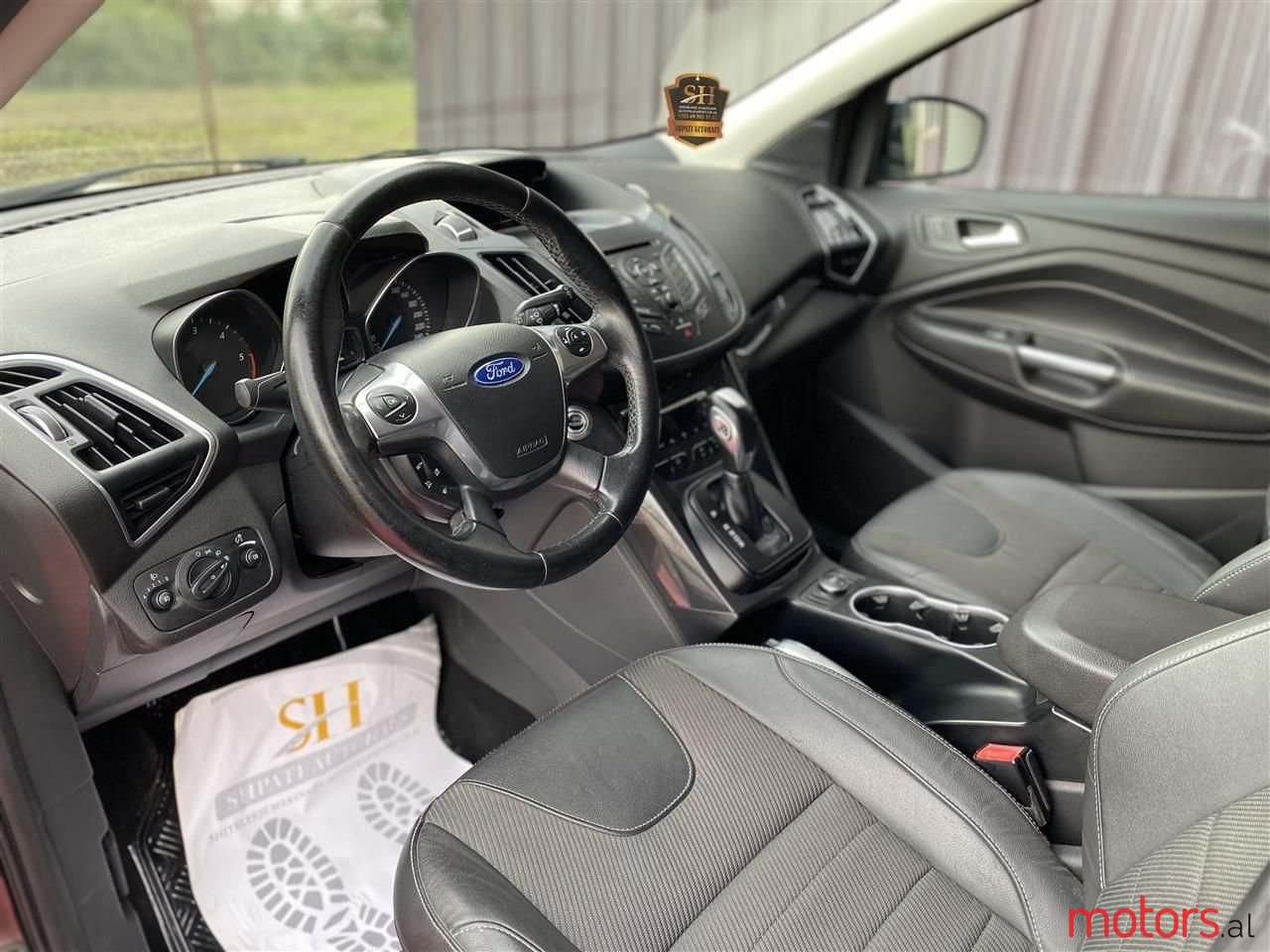 2014' Ford Kuga photo #3