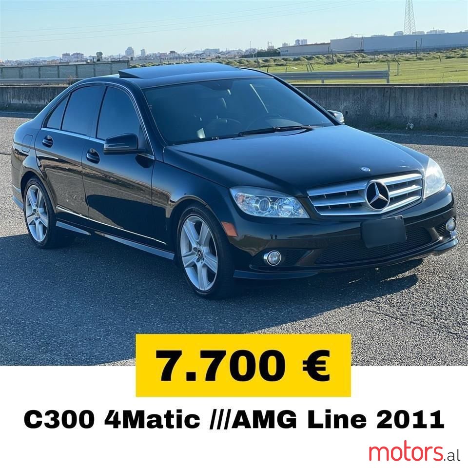 2011' Mercedes-Benz 300 photo #1