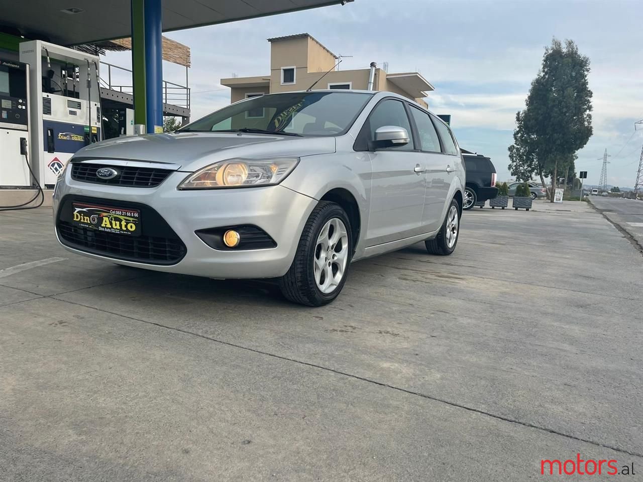 2011' Ford Focus photo #1