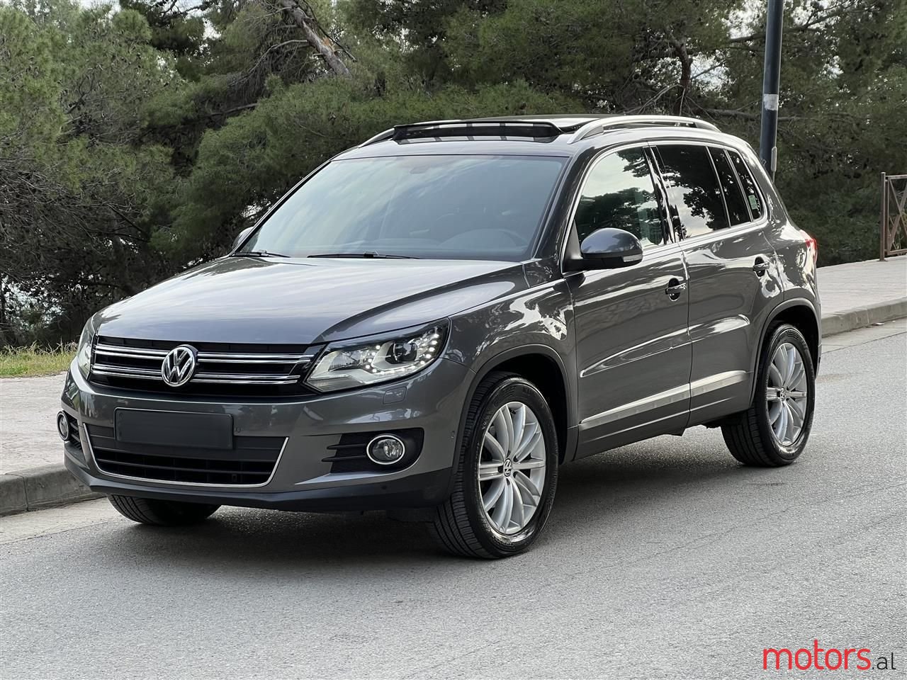 2013' Volkswagen Tiguan photo #1