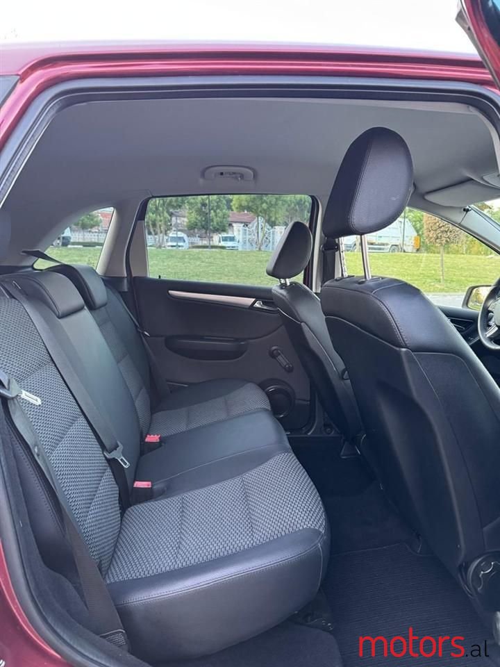 2009' Mercedes-Benz B 180 photo #4