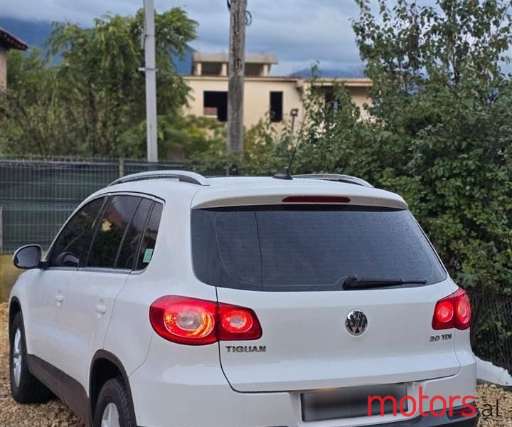 2009' Volkswagen Tiguan photo #3