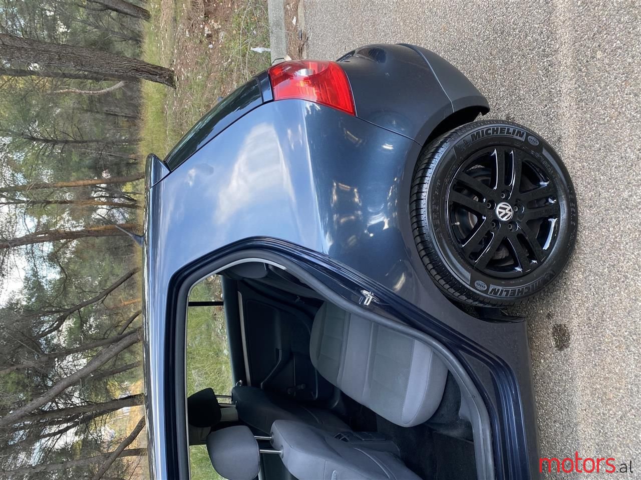 2007' Volkswagen Golf photo #5