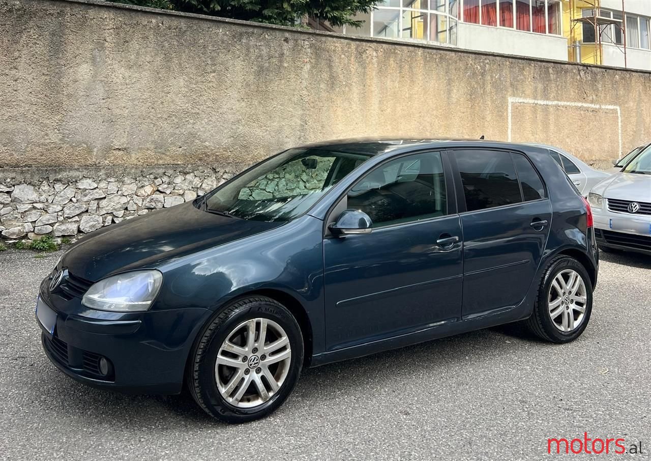 2008' Volkswagen Golf photo #6