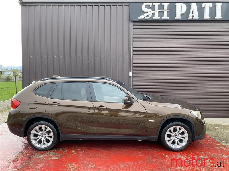 2011' BMW X1 photo #3