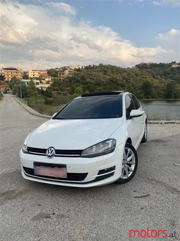 2013' Volkswagen Golf photo #4