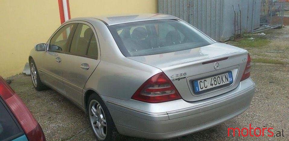2003' Mercedes-Benz C 220 photo #1