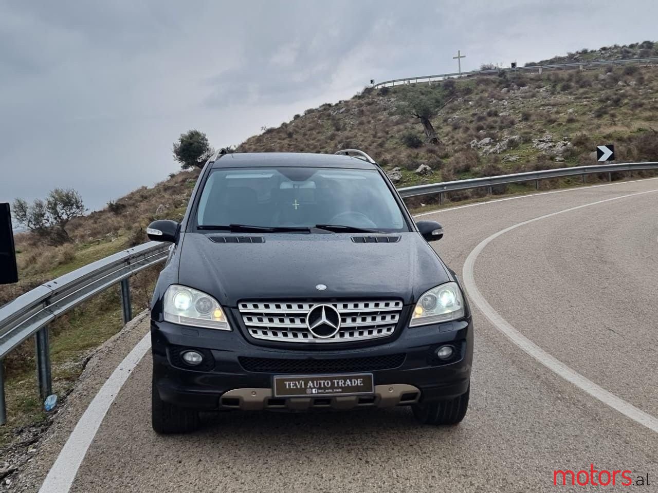 2006' Mercedes-Benz ML 320 photo #2