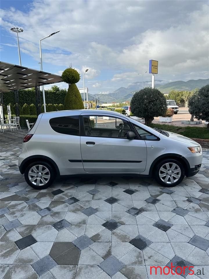 2012' Mitsubishi Colt photo #5