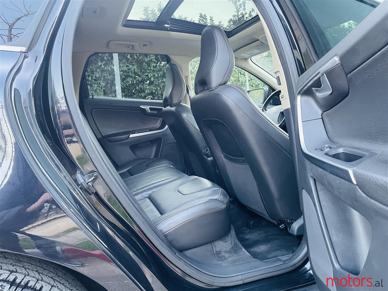 2011' Volvo Xc 60 photo #5