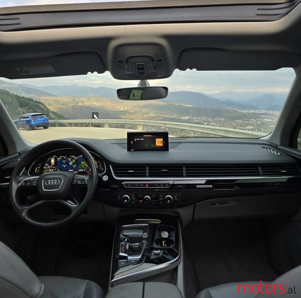 2017' Audi Q7 photo #3