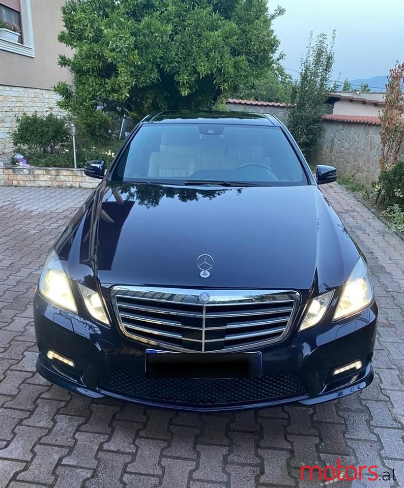 2010' Mercedes-Benz E 55 AMG photo #1