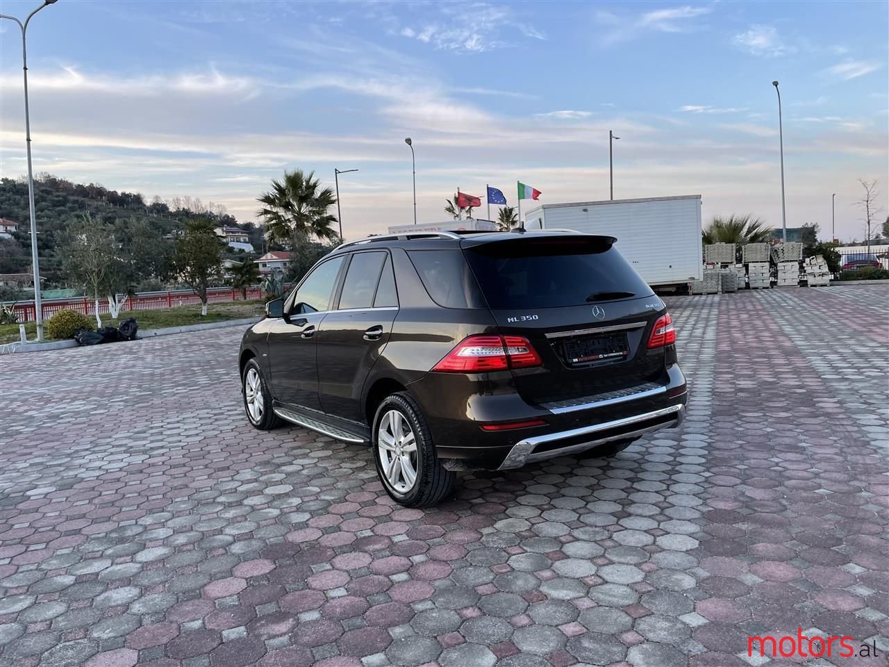 2012' Mercedes-Benz ML 350 photo #3