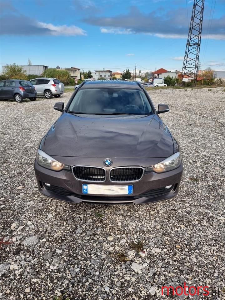 2014' BMW 320 photo #2