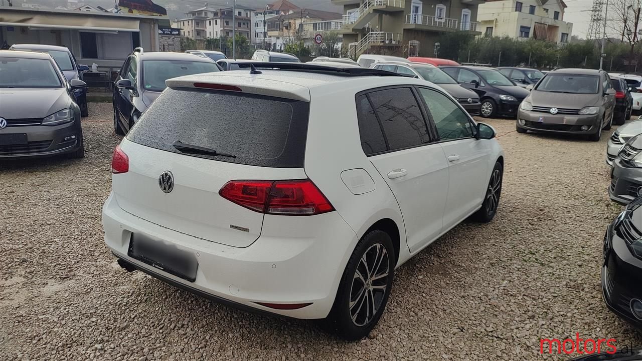 2014' Volkswagen Golf photo #5