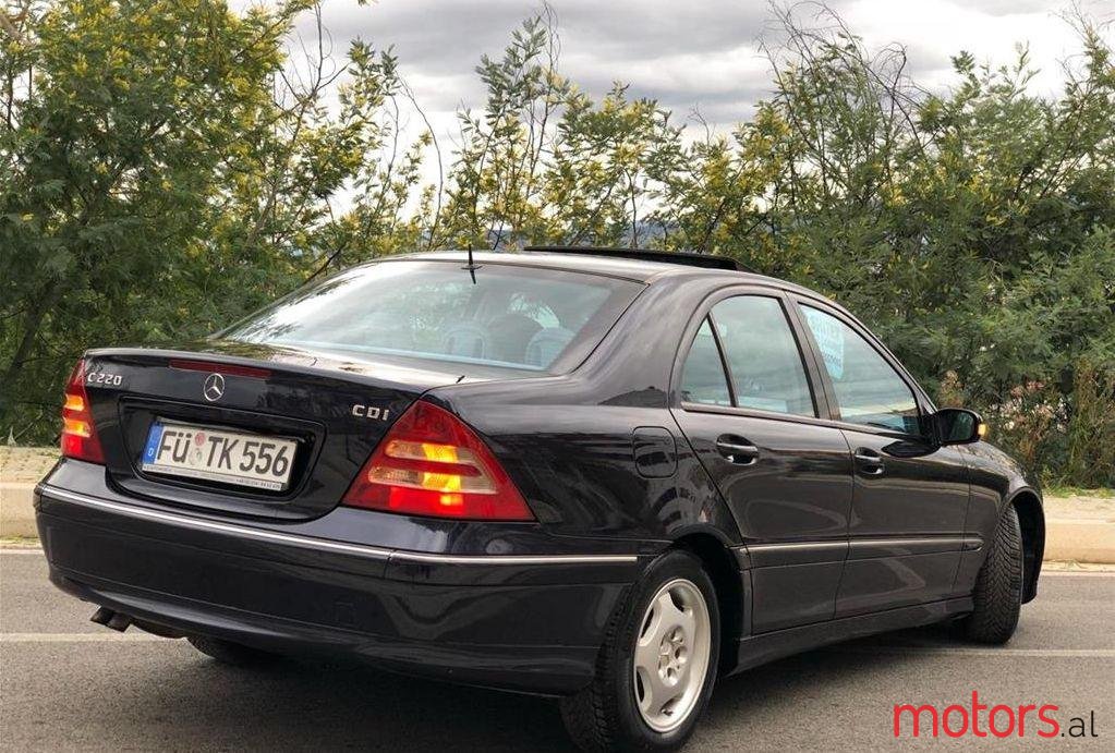 2002' Mercedes-Benz C 220 photo #2