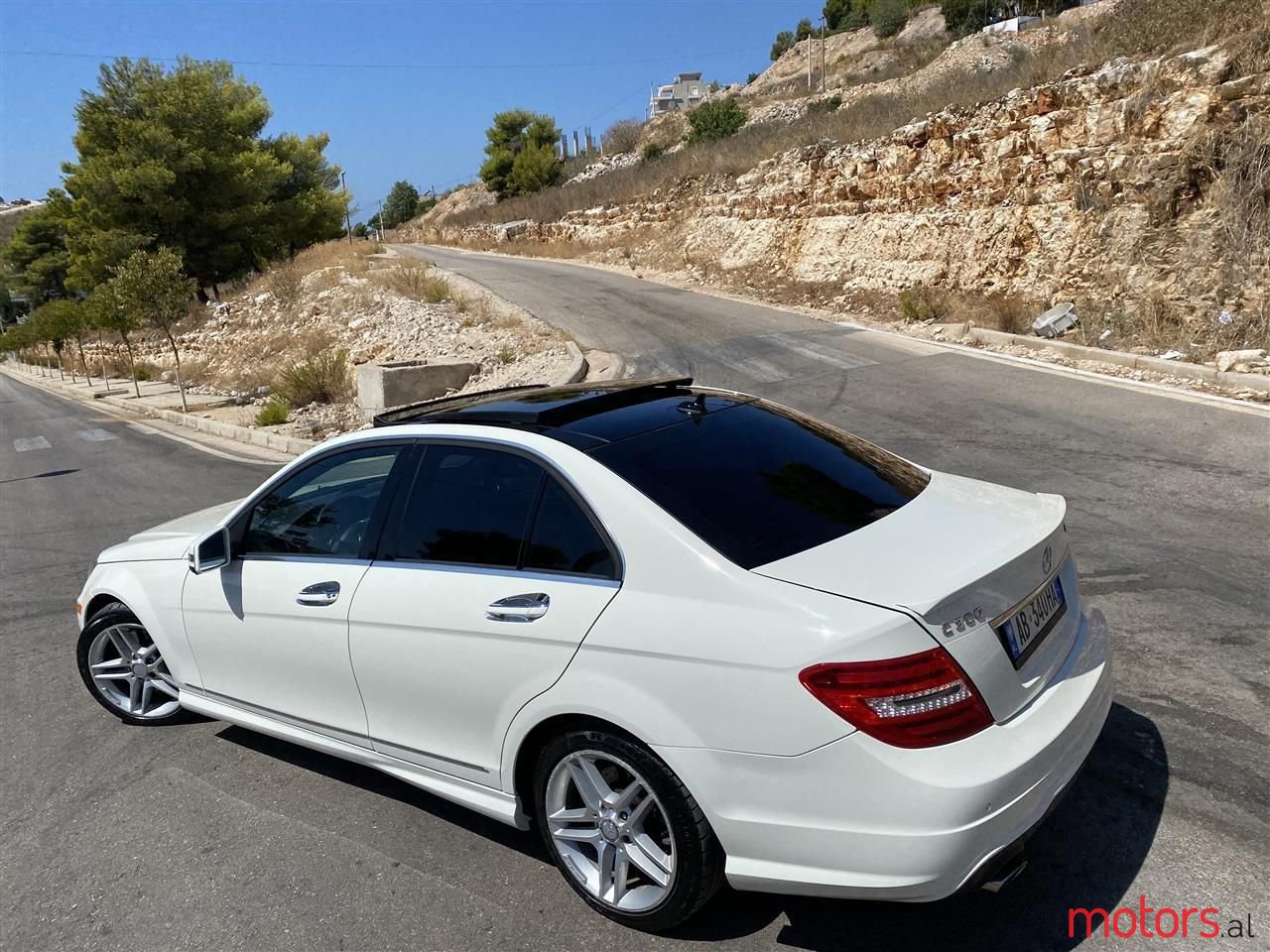 2012' Mercedes-Benz C 300 photo #4
