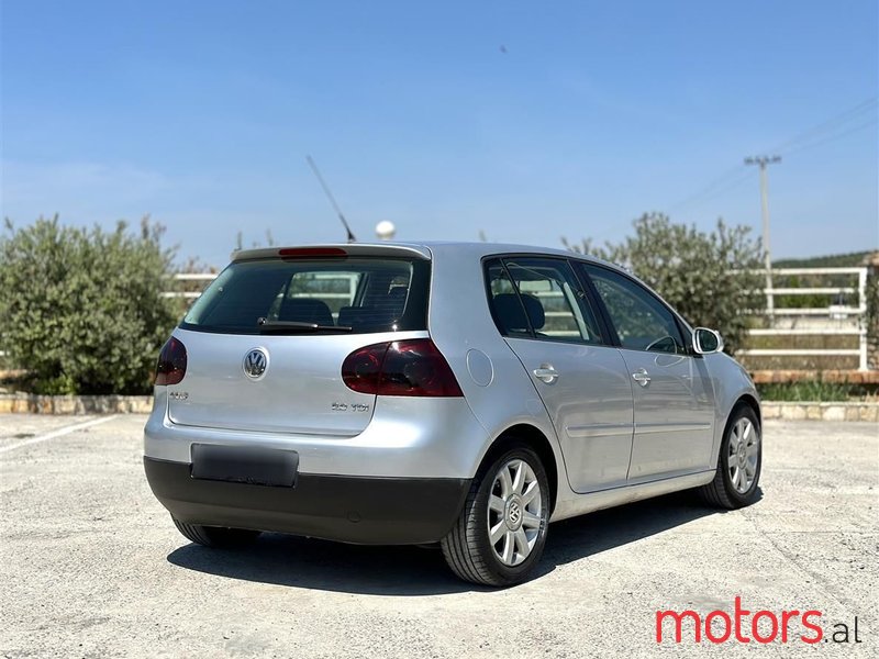 2007' Volkswagen Golf photo #6