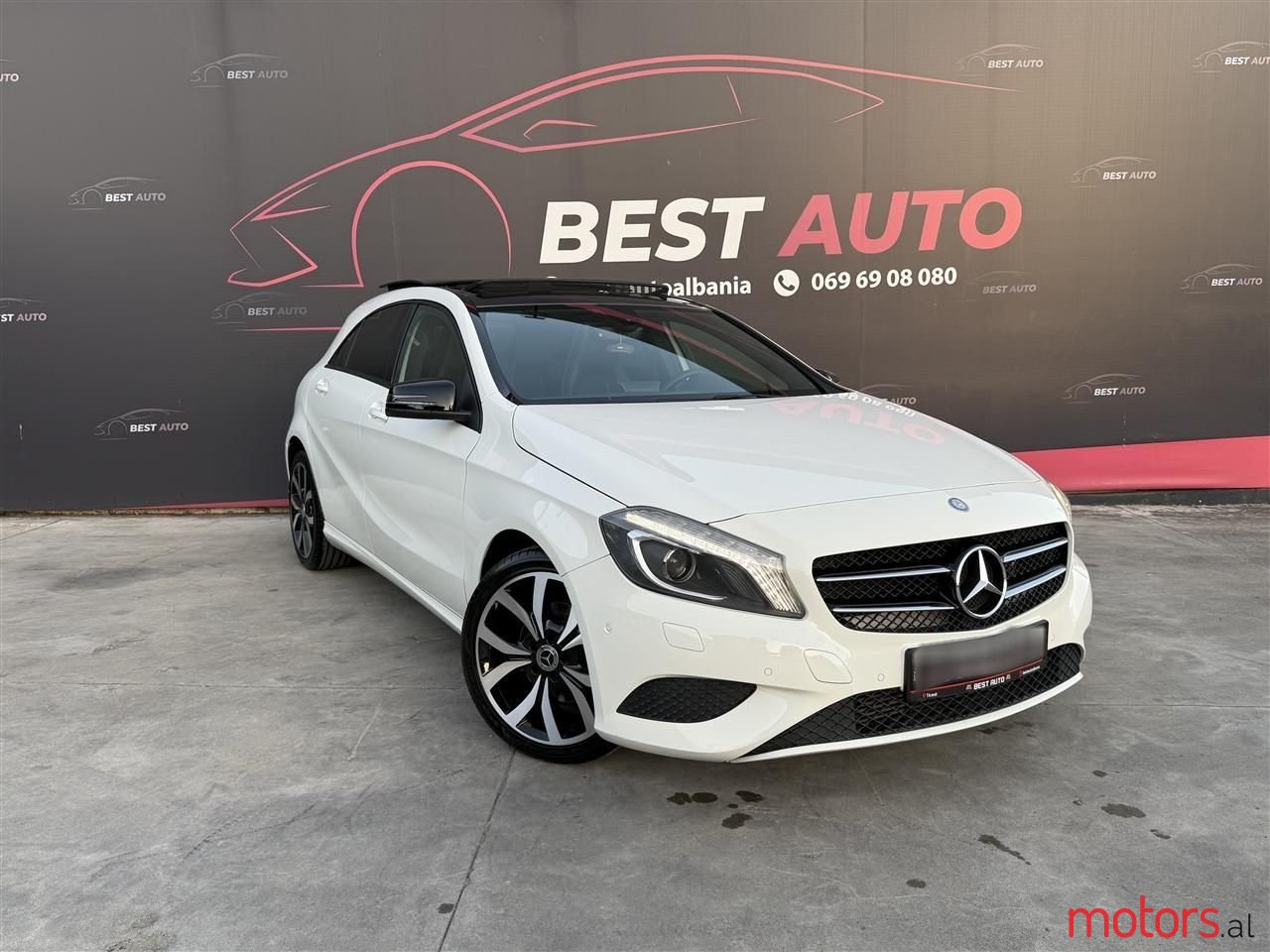 2014' Mercedes-Benz A 200 photo #1