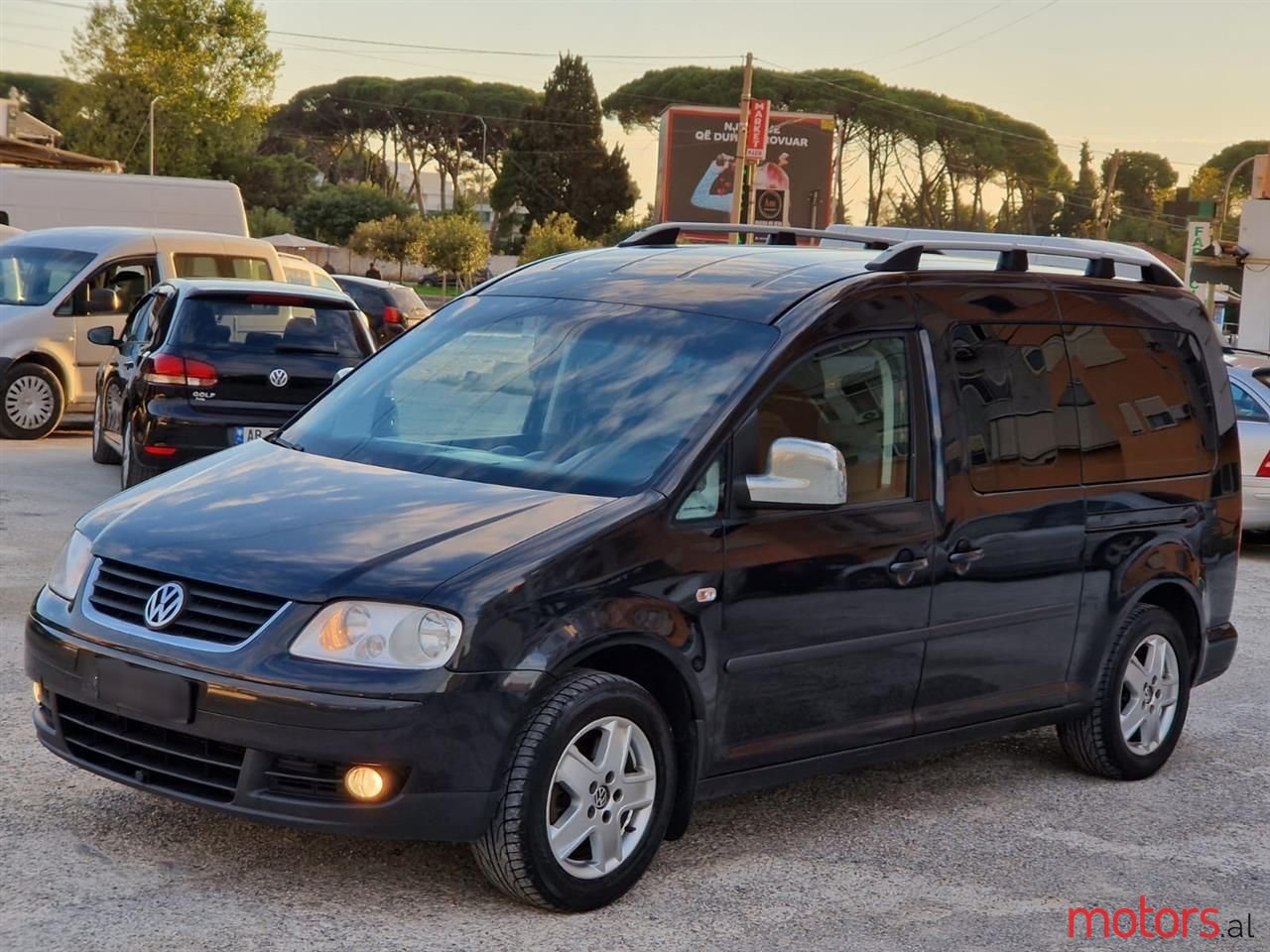 2009' Volkswagen Caddy photo #5