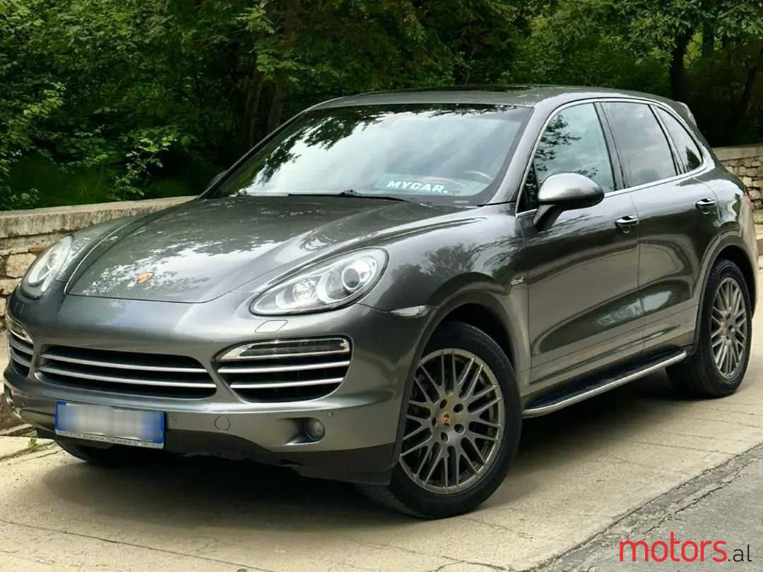 2015' Porsche Cayenne photo #1