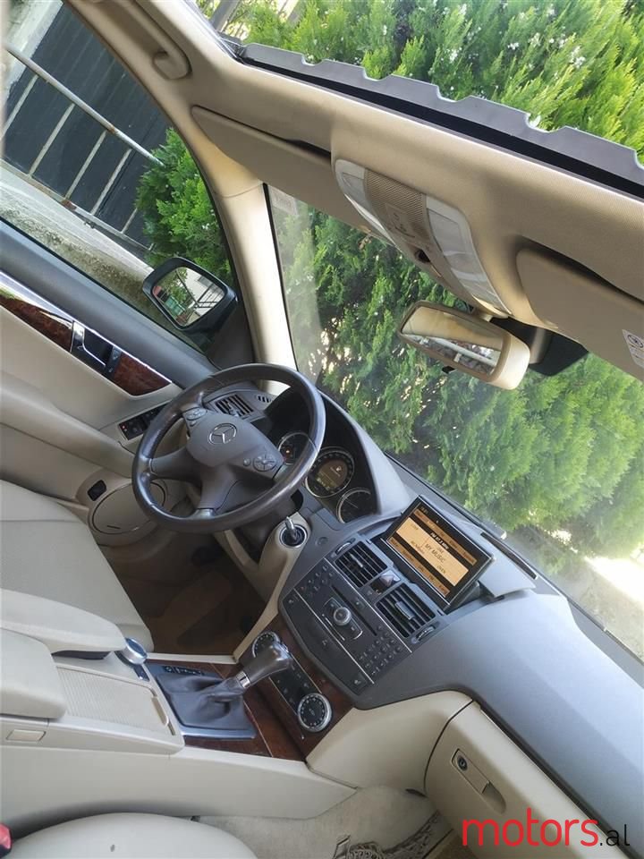 2008' Mercedes-Benz C 220 photo #2