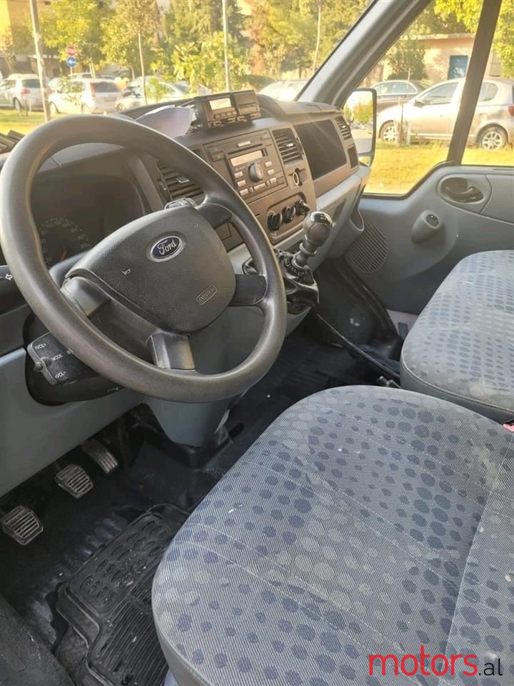 2011' Ford Transit photo #5