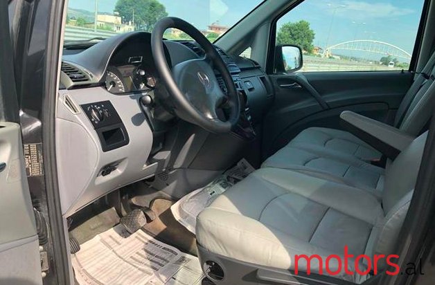 2009' Mercedes-Benz Vito photo #3