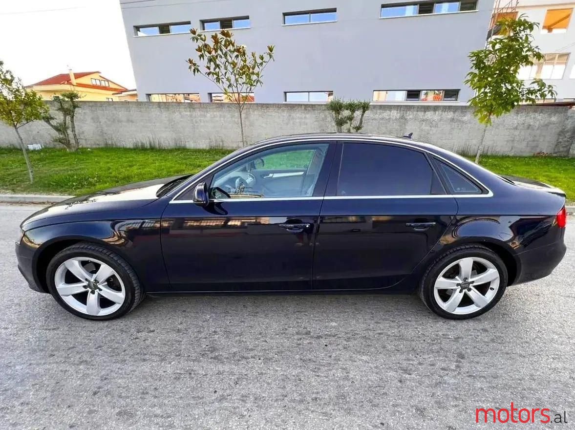 2012' Audi A4 photo #5