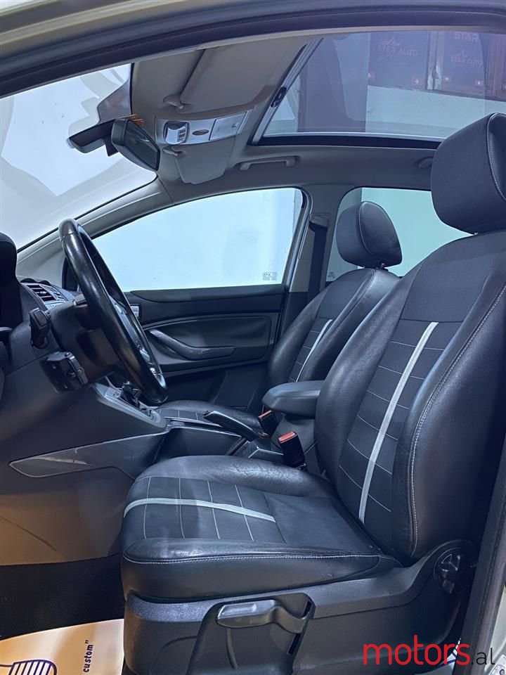 2010' Ford Kuga photo #3