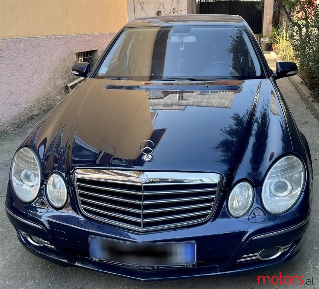 2007' Mercedes-Benz E 220 photo #1