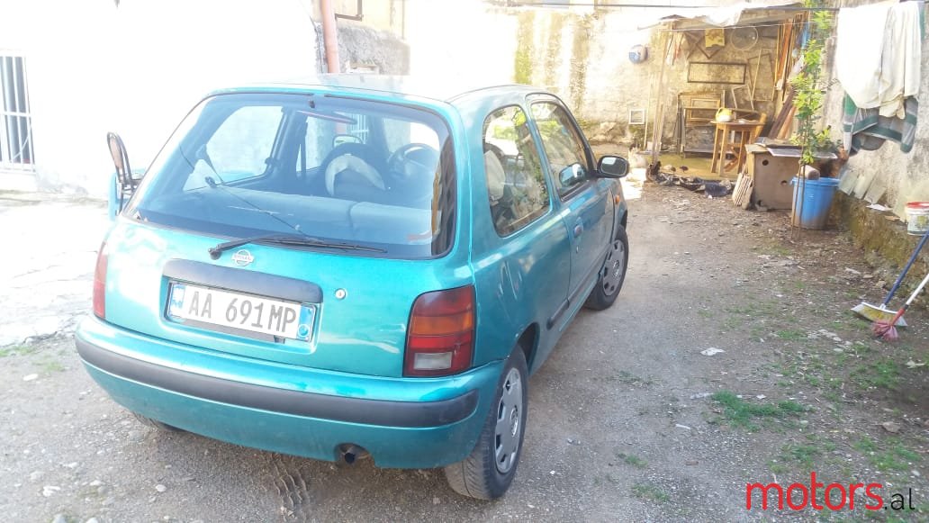 2000' Nissan Micra photo #2