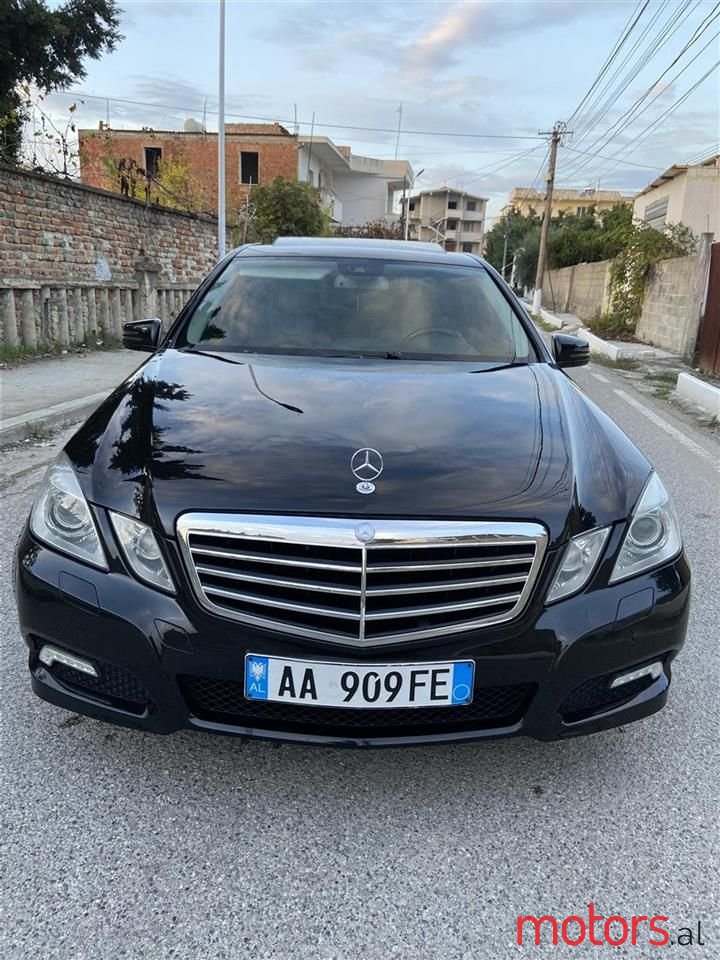 2010' Mercedes-Benz E 250 photo #2