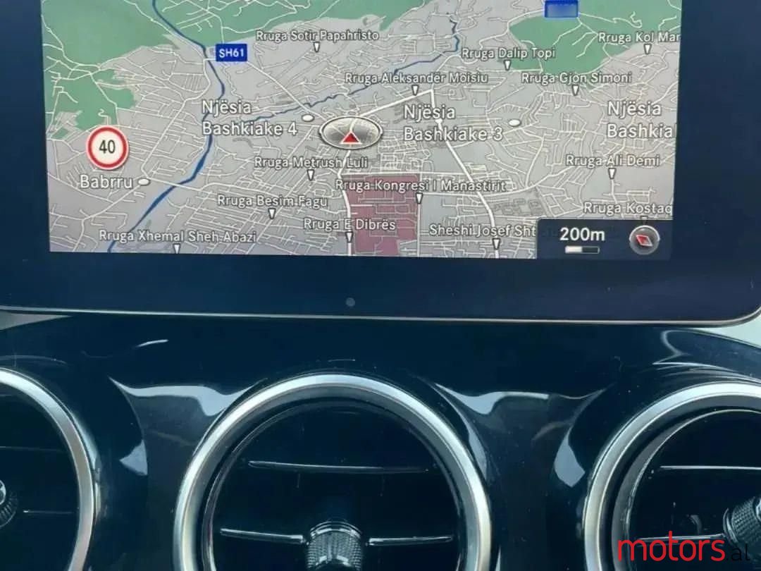 2017' Mercedes-Benz GLC 250 photo #6