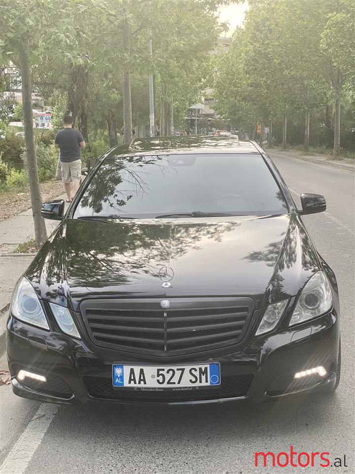 2009' Mercedes-Benz E 350 photo #6