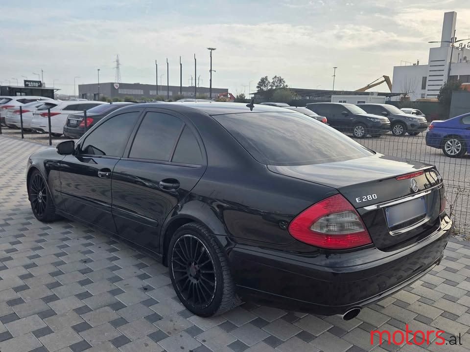 2004' Mercedes-Benz 220 photo #3