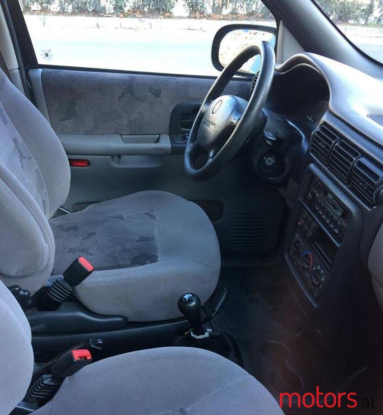 1998' Opel Sintra photo #1