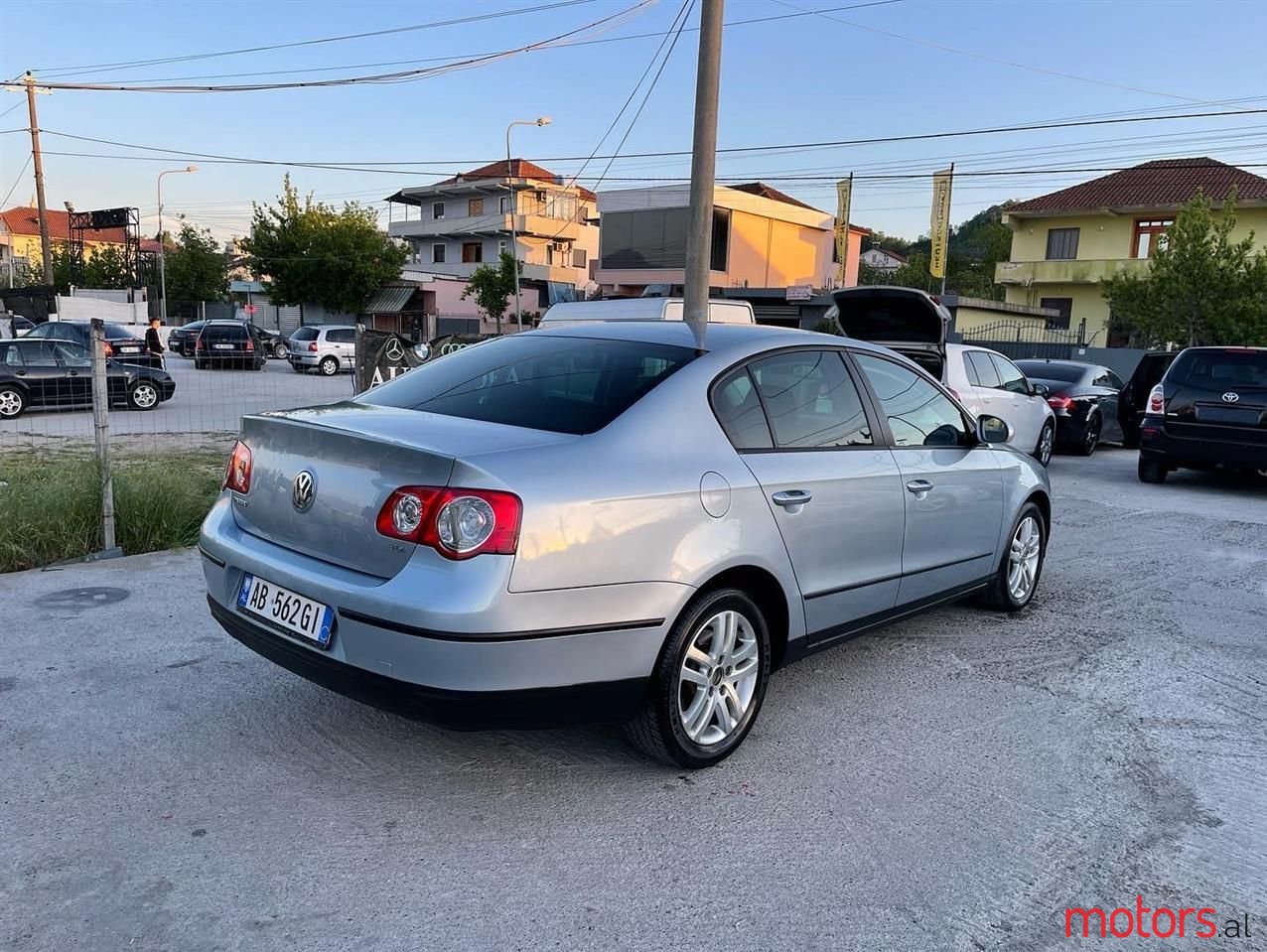 2008' Volkswagen Passat photo #3