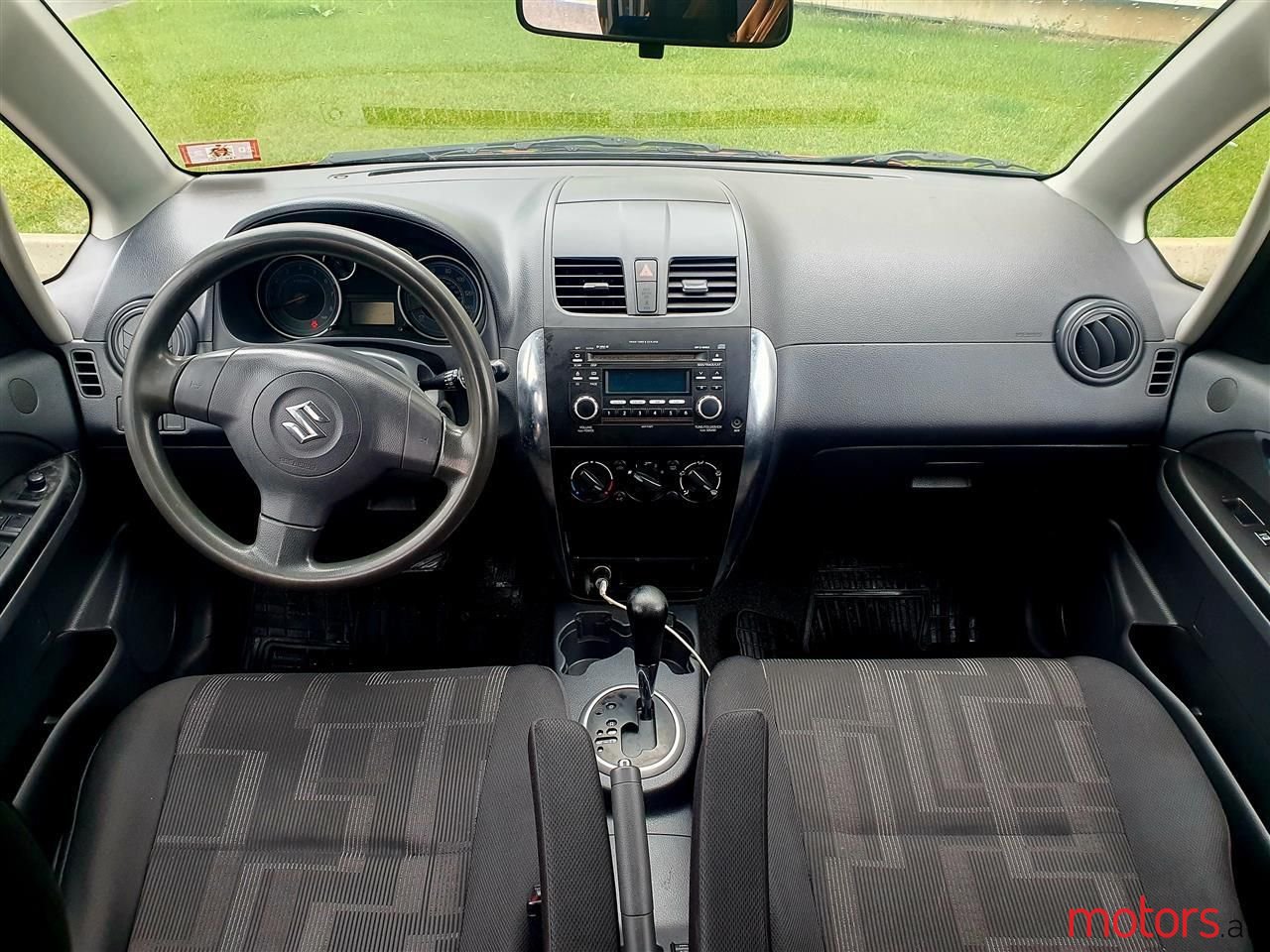 2010' Suzuki SX4 photo #6