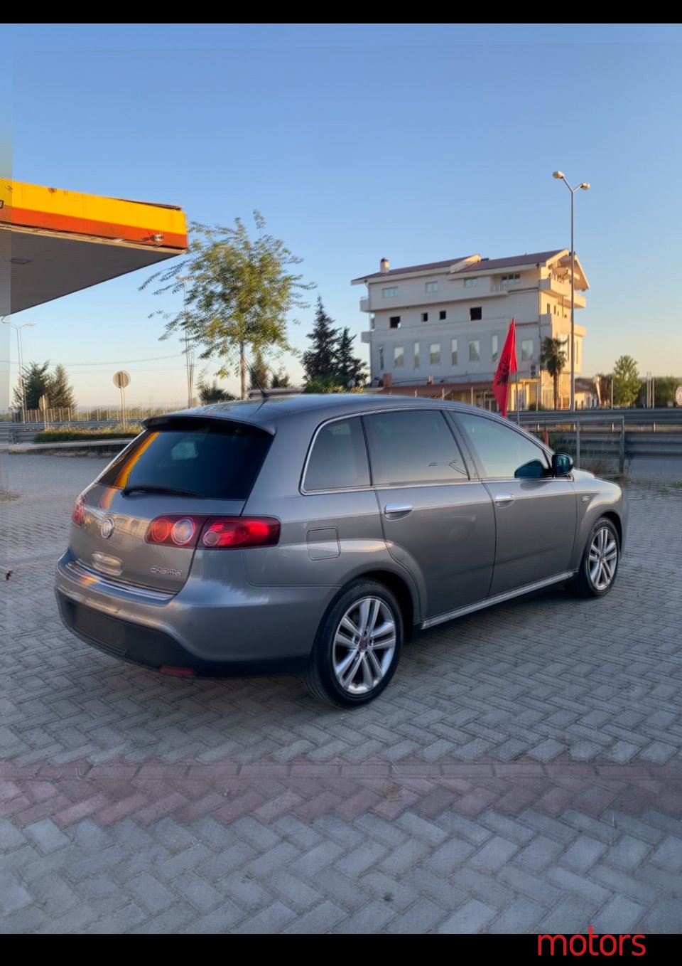 2008' Fiat Croma photo #4