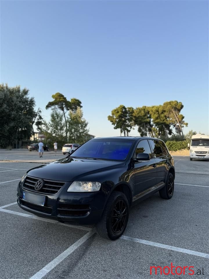 2005' Volkswagen Touareg photo #4