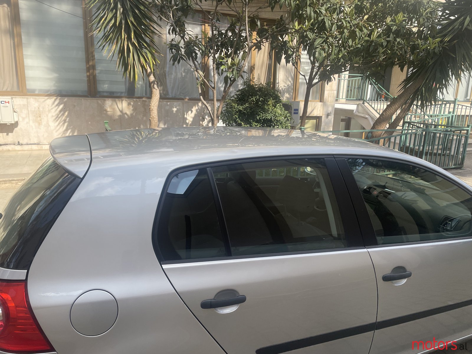 2004' Volkswagen Golf V photo #7