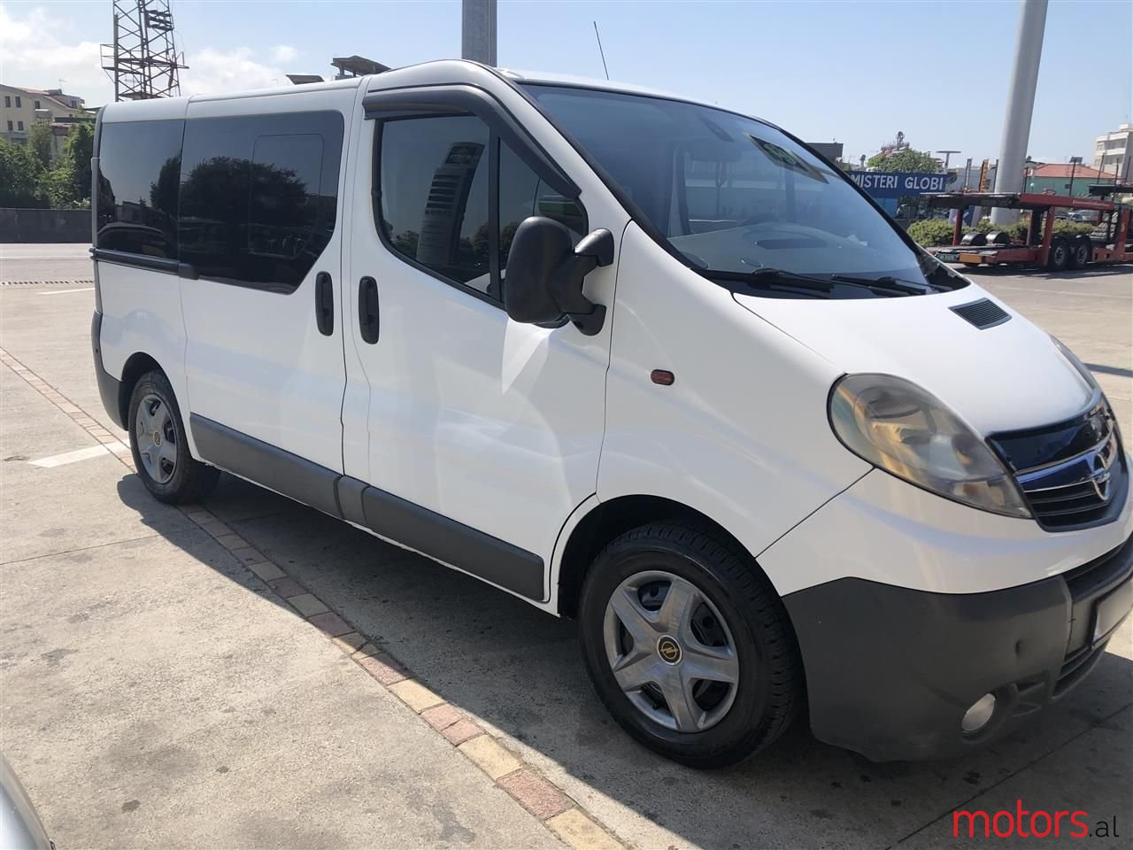 2007' Opel Vivaro photo #4