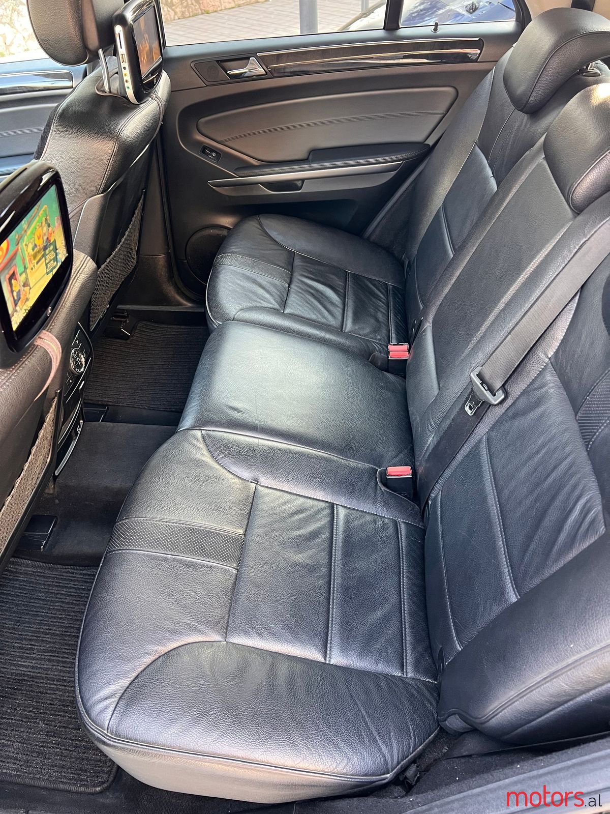 2011' Mercedes-Benz ML 350 photo #4