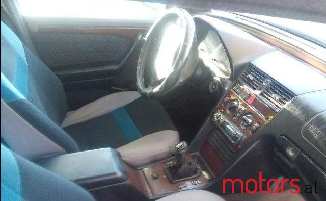 1995' Mercedes-Benz C-Class photo #2