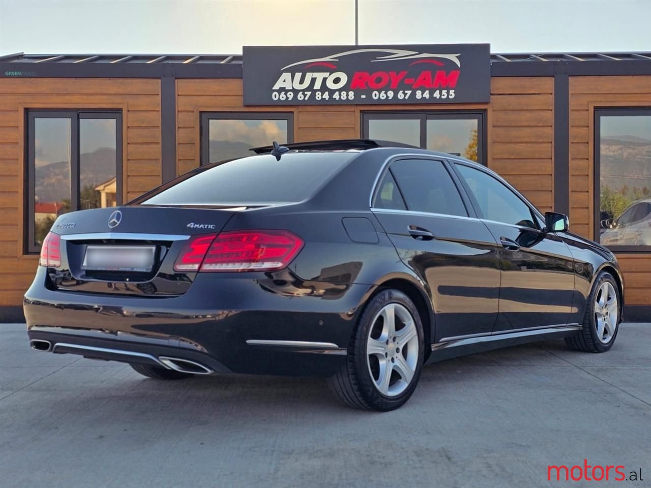 2014' Mercedes-Benz E 250 photo #3